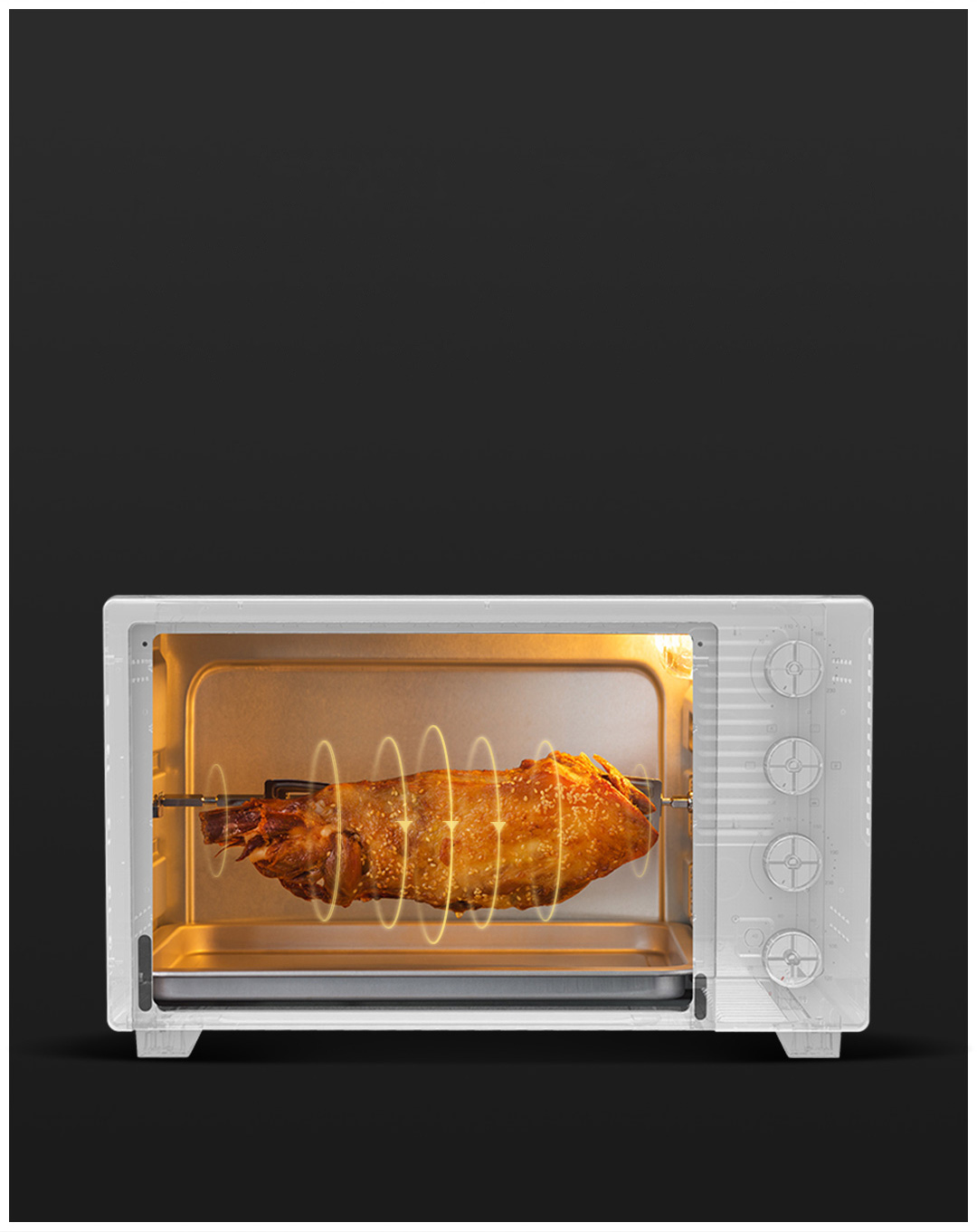 Thanh xoay đã tích hợp sẵn, máy sử dụng chức năng lưu thông không khí nóng, làm bạn có thể nướng những miếng thịt lớn vừa với khung máy, bên ngoài chín bên trong ăn ngon ngọt